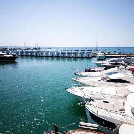 Luxury Houseboat With Roof Terrace &