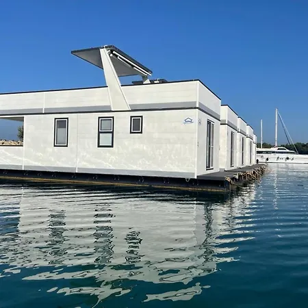 Luxury Houseboat With Roof Terrace & 3*